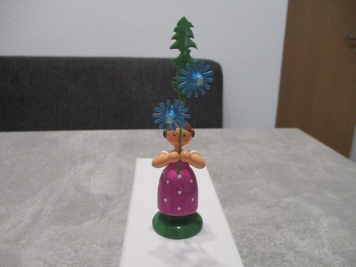 Figur wiesenblumen mädchen - wiesenblumen,