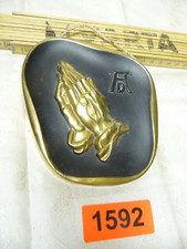 1592.      Altes Relief